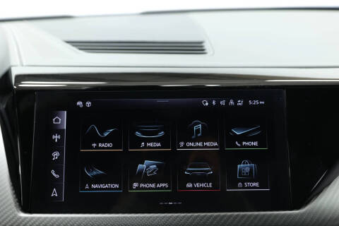 2024 Audi e-tron GT quattro Premium Plus