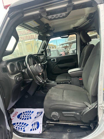 2022 Jeep Gladiator Willys