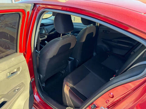 2020 Nissan Versa SR