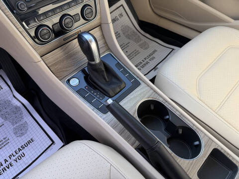 2018 Volkswagen Passat 2.0T SE