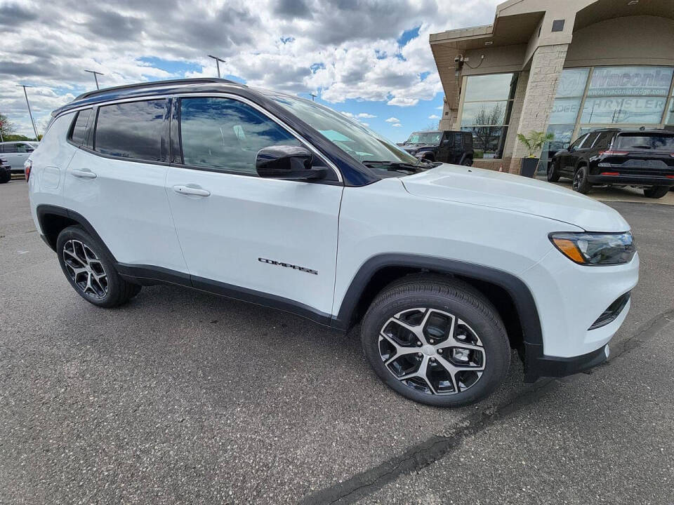 2024 Jeep Compass for sale at Victoria Auto Sales in Victoria, MN