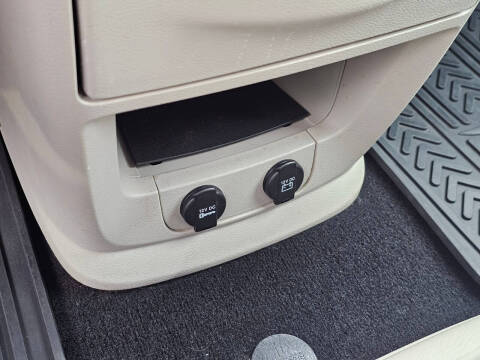 2016 Chrysler Town and Country Touring