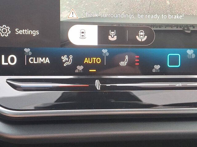 2025 Volkswagen ID.4 Pro