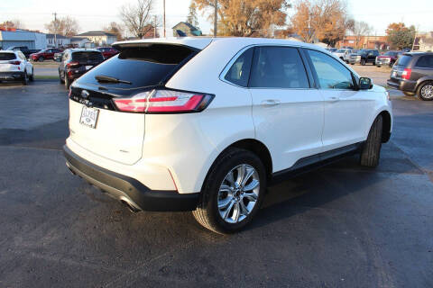2023 Ford Edge Titanium