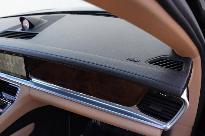 2018 Porsche Panamera 4 E-Hybrid