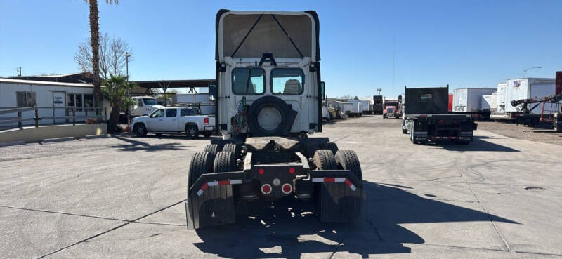 2016 Freightliner Cascadia