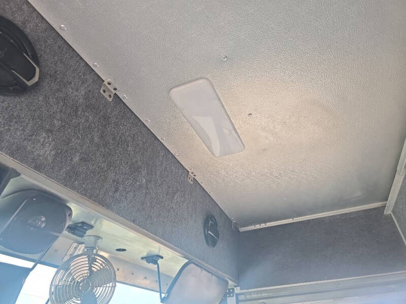 2015 Freightliner MT45 Chassis