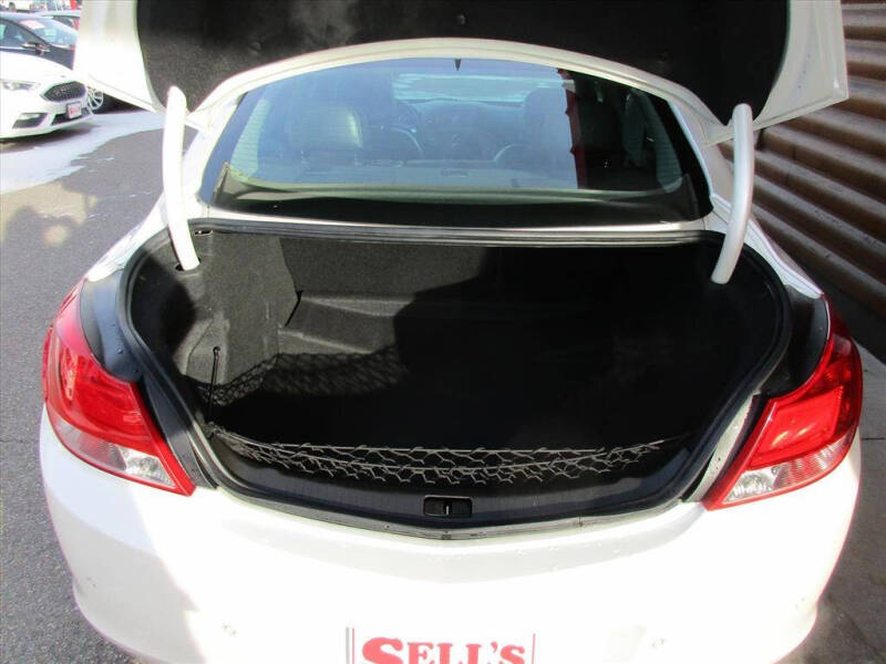 2013 Buick Regal Premium 2