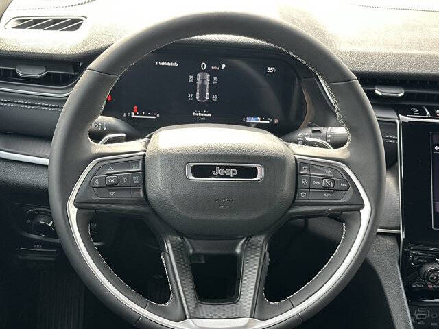 2025 Jeep Grand Cherokee Laredo X