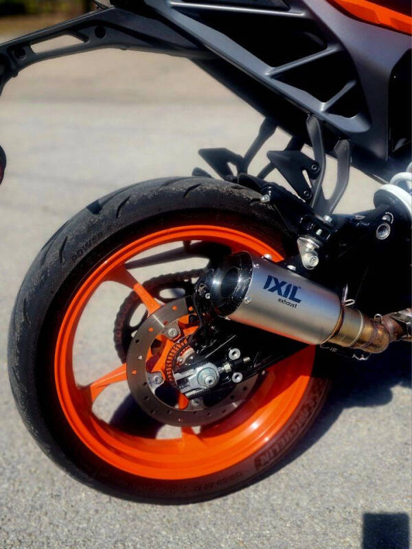 2024 KTM Duke 390