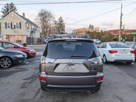 2012 Mitsubishi Outlander SE