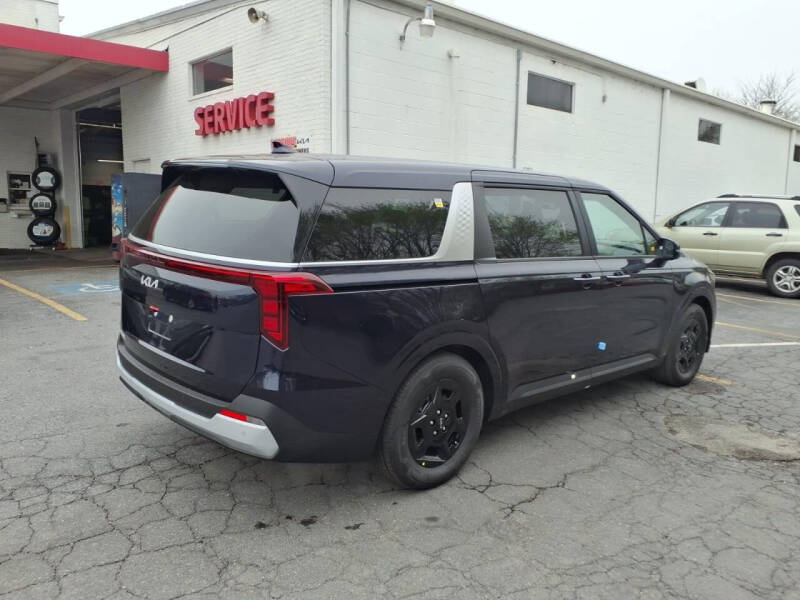 2026 Kia Carnival LXS