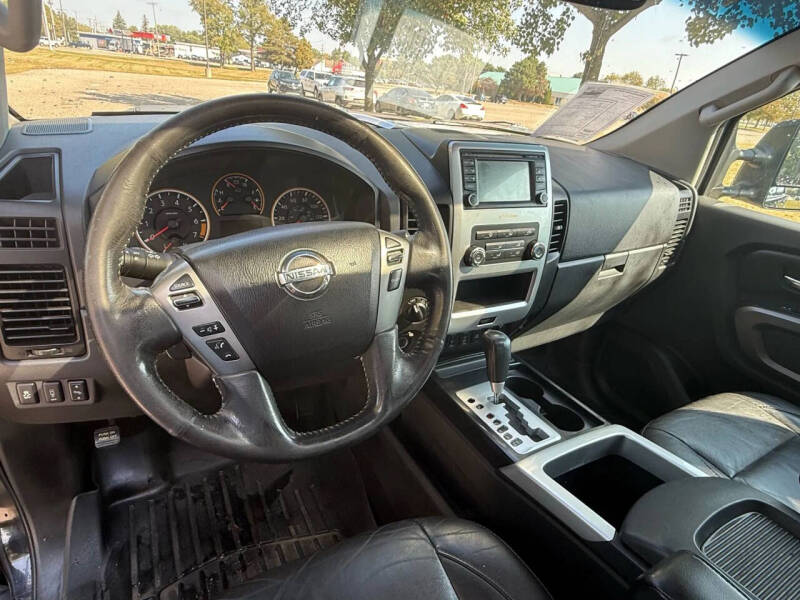 2015 Nissan Titan