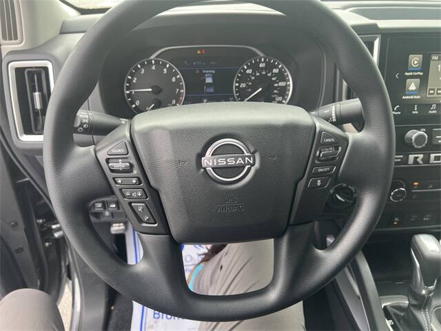 2025 Nissan Frontier SV