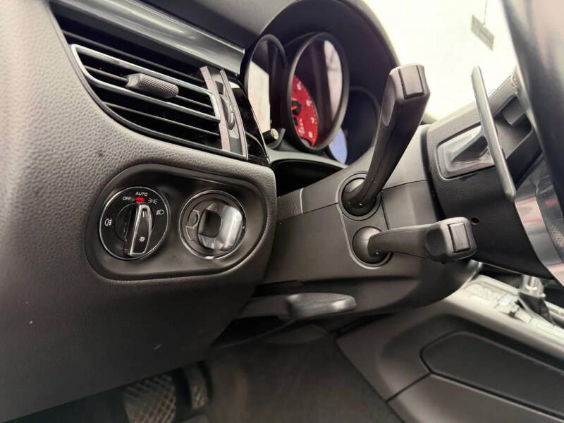 2019 Porsche Macan S