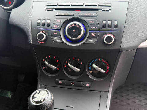 2012 Mazda MAZDA3 i Touring