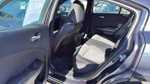 2017 Dodge Charger SE