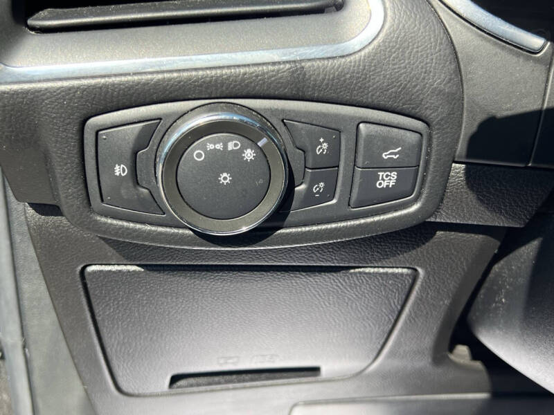 2020 Ford Edge Titanium