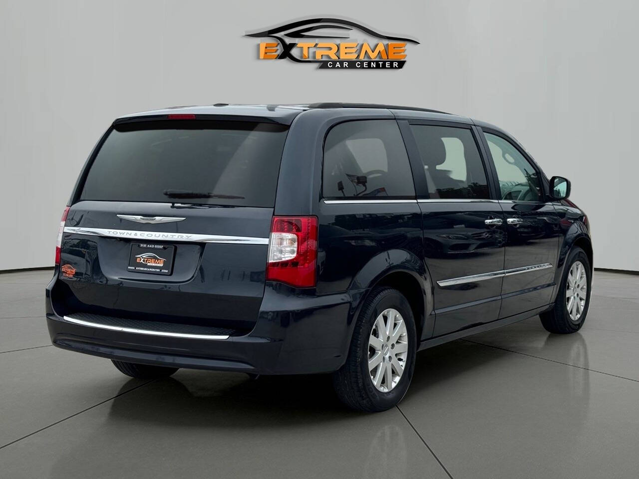 2014 Chrysler Town and Country for sale at Extreme Car Center in Detroit, MI