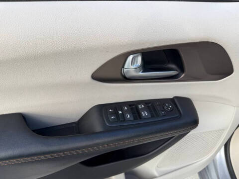 2017 Chrysler Pacifica Touring Plus