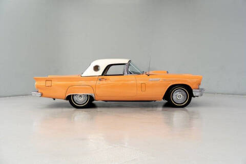 1957 Ford Thunderbird