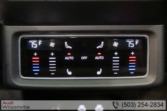 2024 Audi Q8 e-tron quattro Premium Plus