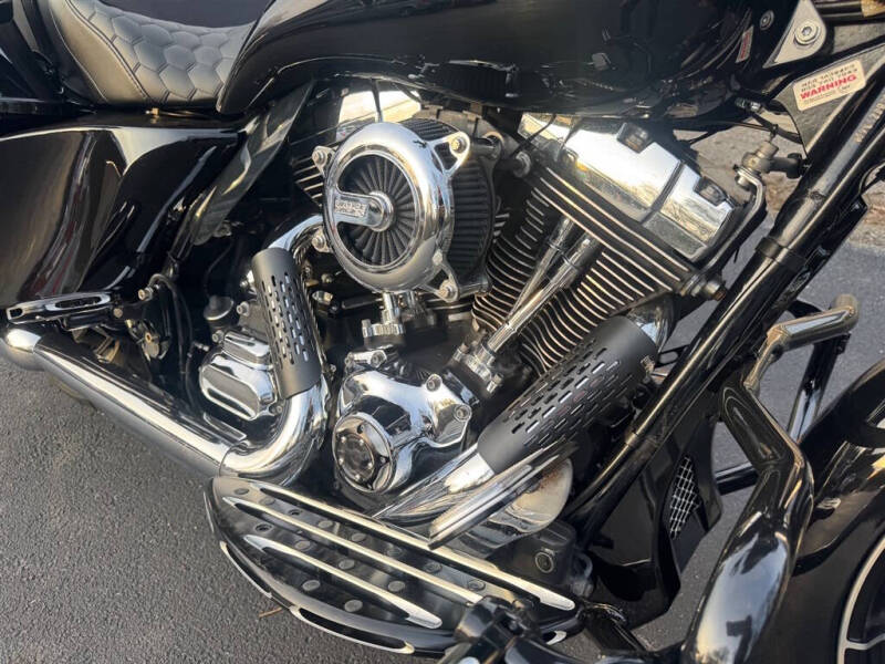 2014 Harley-Davidson FLHTCU103 -