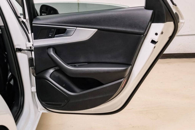 2017 Audi A4 2.0T quattro Premium