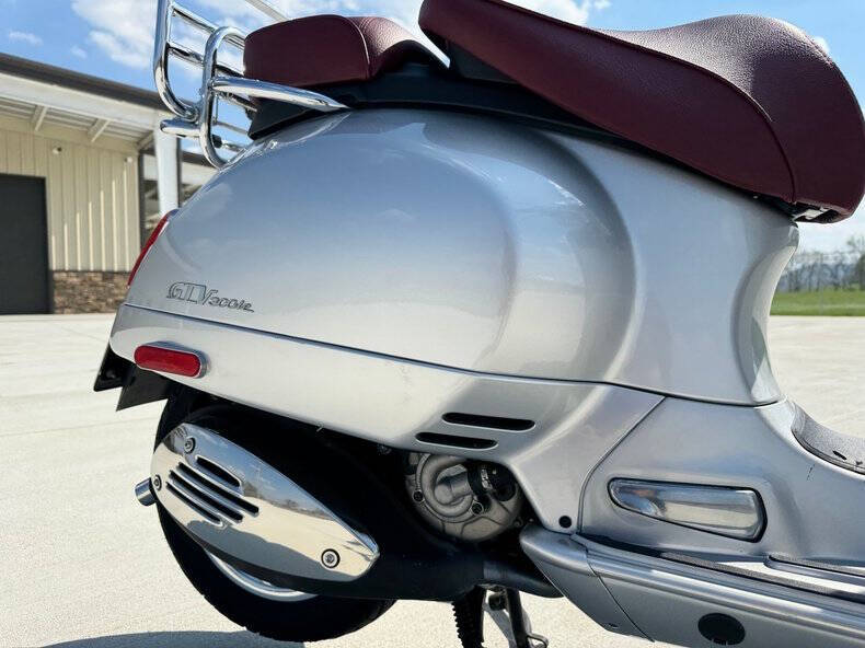 2016 Vespa GTV 300