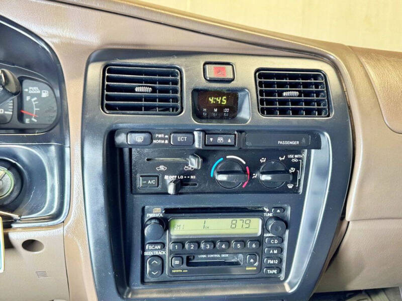 2000 Toyota 4Runner SR5
