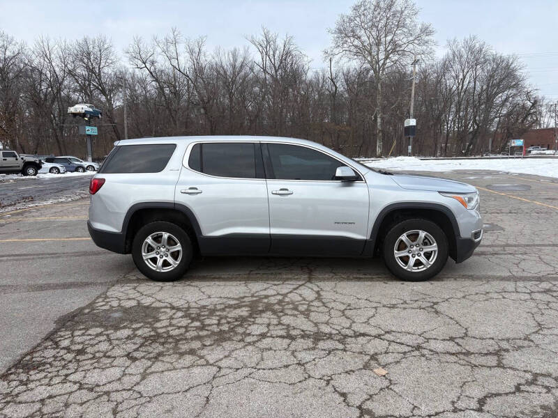 2017 GMC Acadia SLE-1