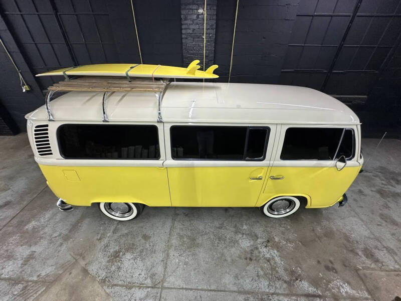 1973 Volkswagen Bus