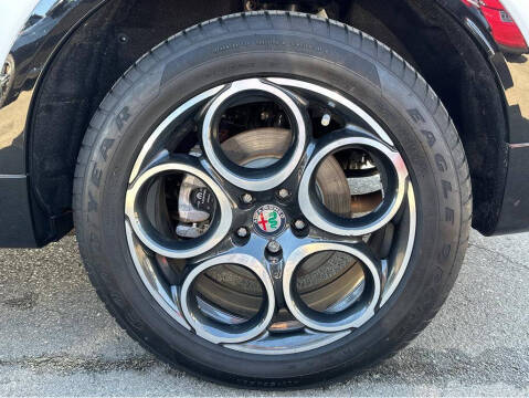 2024 Alfa Romeo Tonale Hybrid Ti