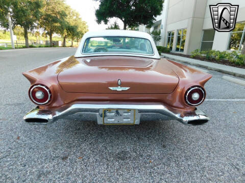 1957 Ford Thunderbird