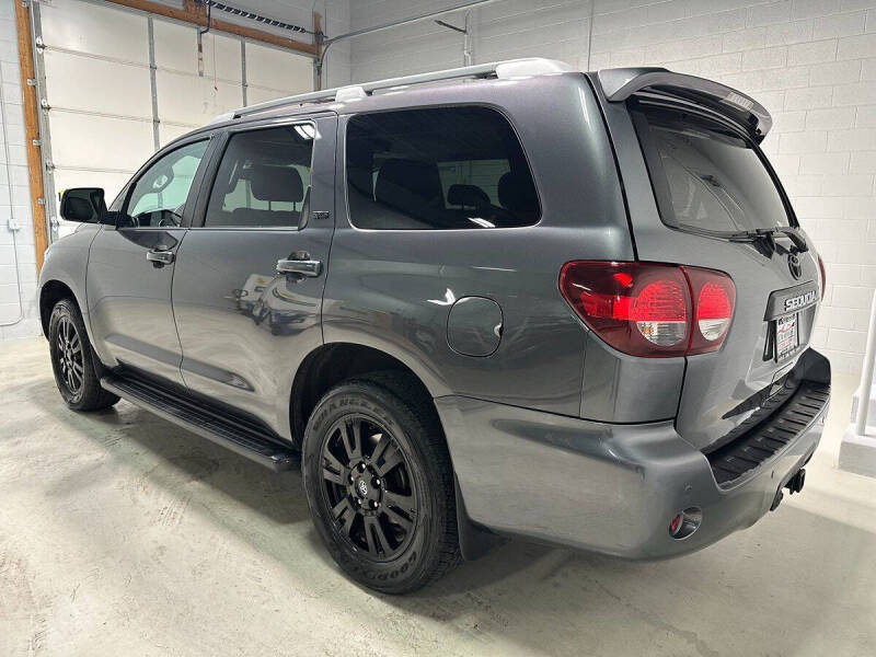 2018 Toyota Sequoia SR5
