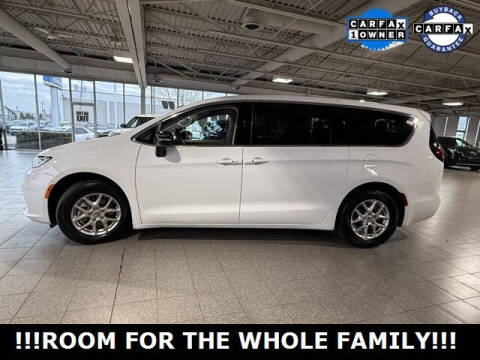 2024 Chrysler Pacifica Touring L