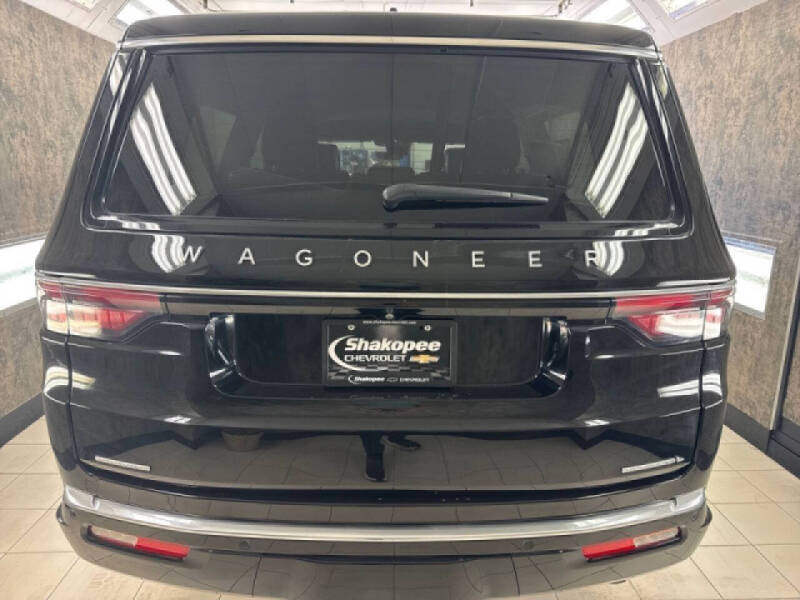 2023 Jeep Wagoneer L Series III