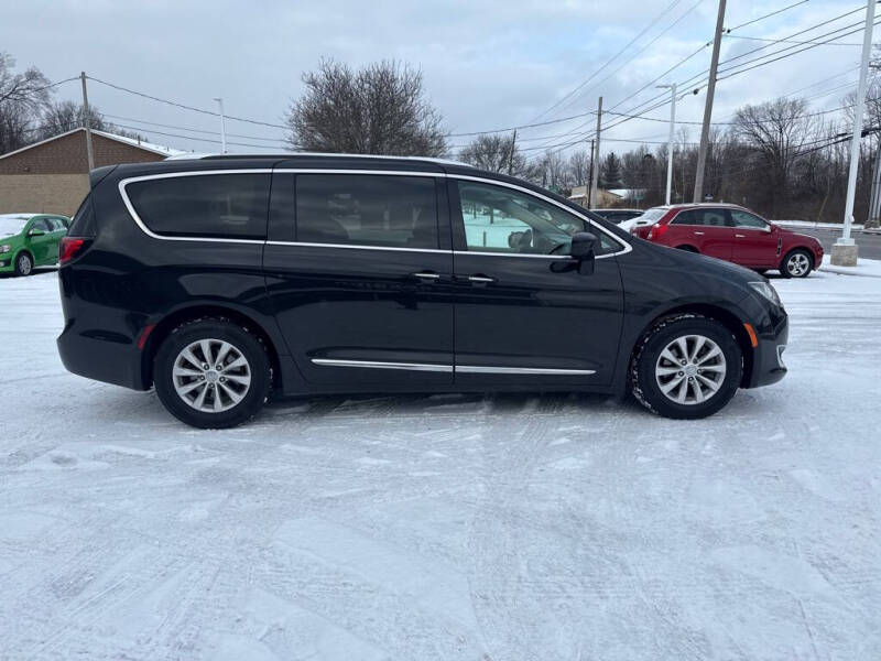 2019 Chrysler Pacifica Touring L