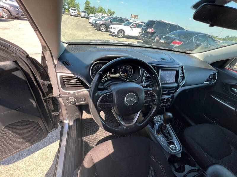 2019 Jeep Cherokee Latitude
