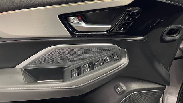 2025 Acura MDX w/Tech