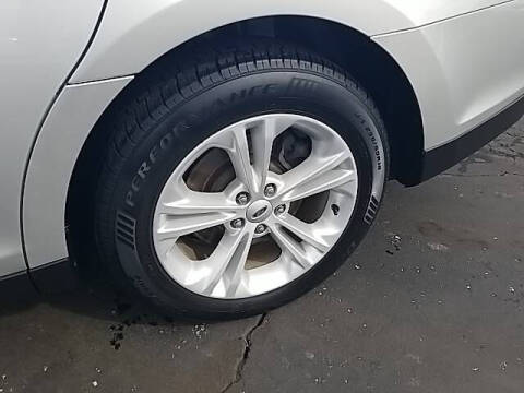 2018 Ford Taurus SEL