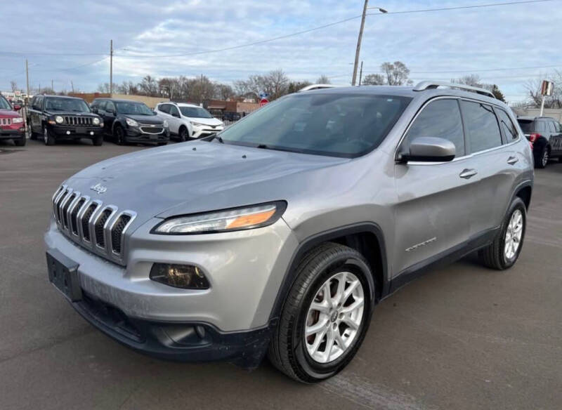 2015 Jeep Cherokee for sale at METRO CITY AUTO GROUP LLC in Lincoln Park MI