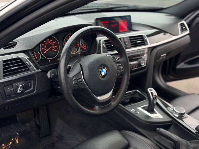 2018 BMW 3 Series 330i xDrive