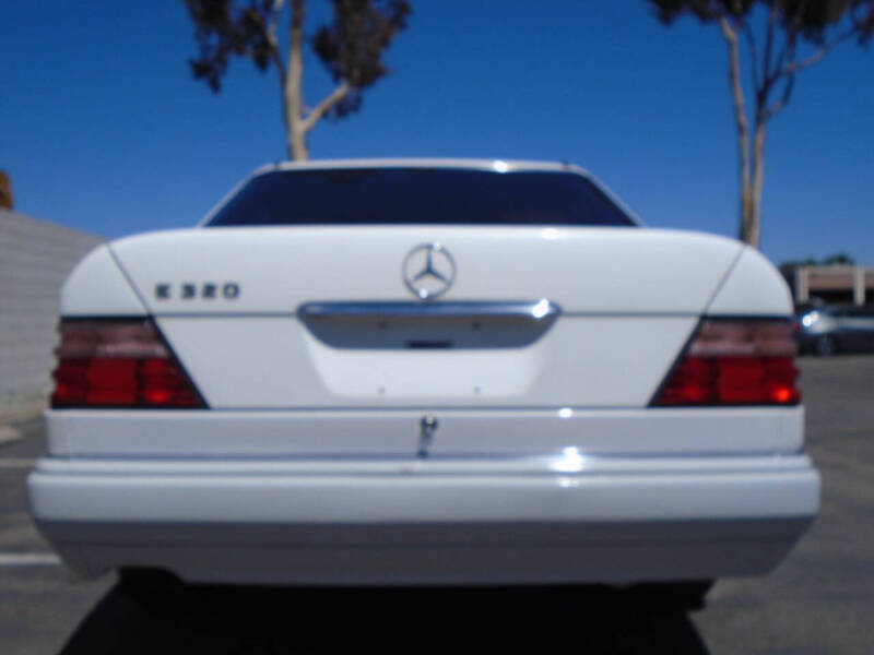 1994 Mercedes-Benz E-Class E 320