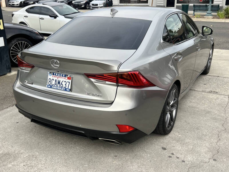 2018 Lexus IS 300