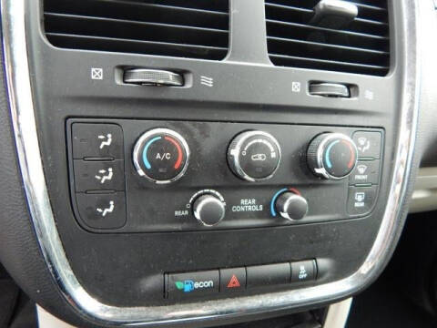 2015 Dodge Grand Caravan American Value Package