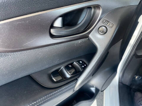 2017 Nissan Rogue Sport S