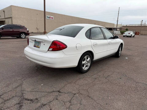 2002 Ford Taurus SE