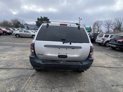2004 Jeep Grand Cherokee Laredo