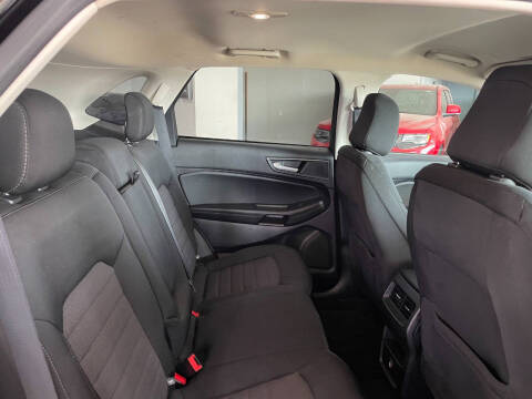 2020 Ford Edge SE